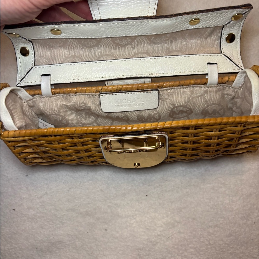 Micheal Michael Kors White and Tan Rattan Clutch EUC - Picture 7 of 12